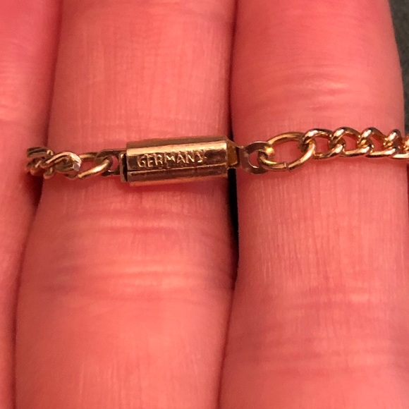 Elegant Gold Tone Rhinestone Snowflake Shape Pendant Necklace - Picture 7 of 10